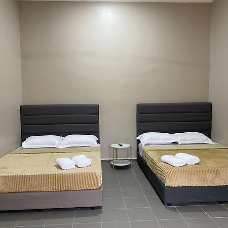 Sasuka Guesthouse Marang Exterior foto